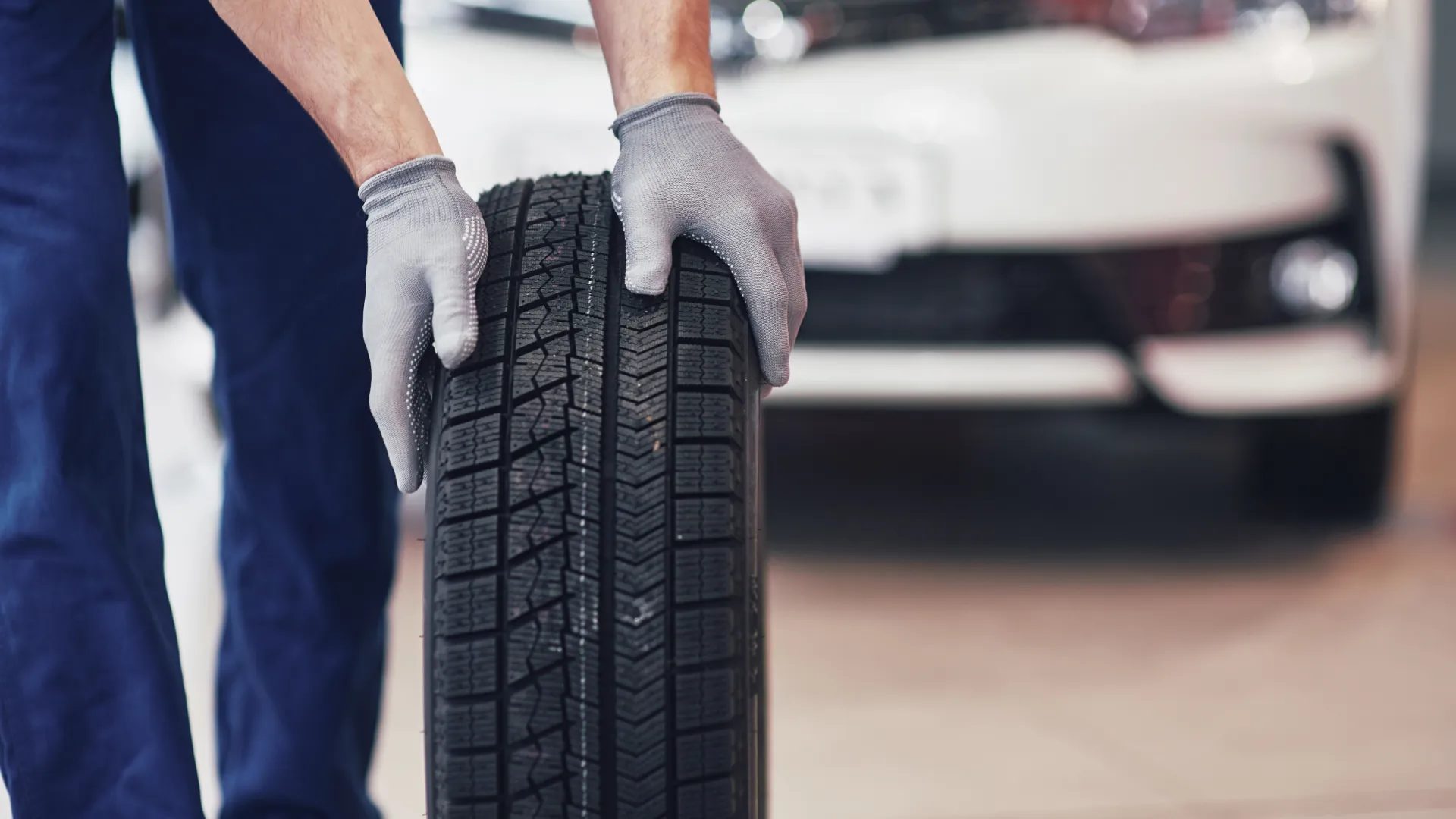 pistolet do pompowania kół w profesjonalnym serwisie oponiarskim